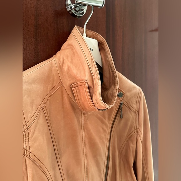 Camel 100% leather jacket by Ted Baker - Picture 16 of 16